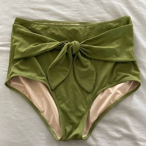 Kortni Jeane Bottoms